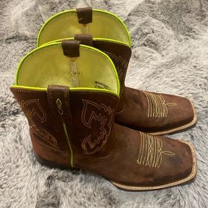 Boys Ariat cowboy boots